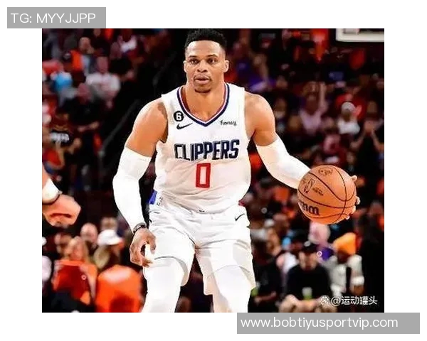 威少称赞魔术师为历史最佳球员之一并表示其善行是自己学习的榜样