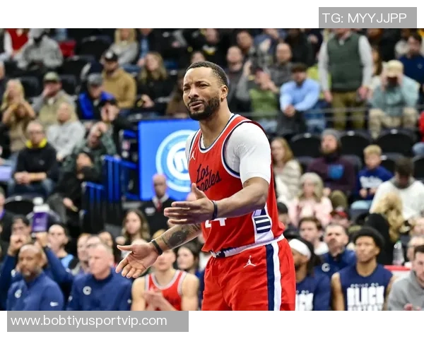 鲍威尔本赛季对快船表现抢眼场均255分助球队双杀老东家